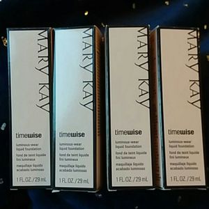 Mary Kay, lot of 4 Timewise luminous-wear liquid f